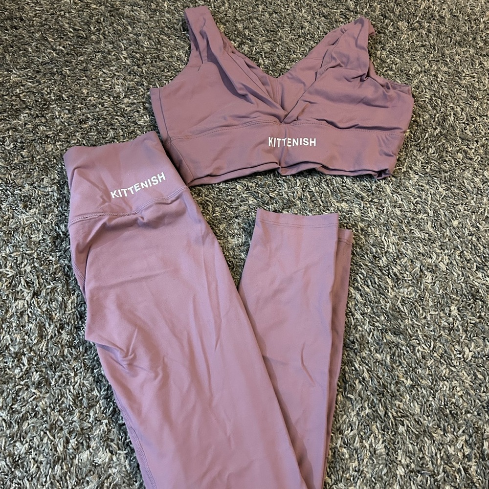 Kittenish workout set